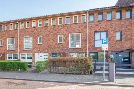 Tussenwoning te koop: Carel Willinksingel 294, Rotterdam
