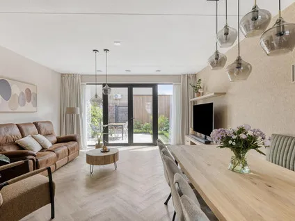 Tussenwoning te koop: Carillonhof 20, Grauwe Polder 3 Etten-Leur