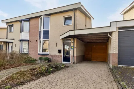 Hoekwoning te koop: Carisven 38, Heerlen