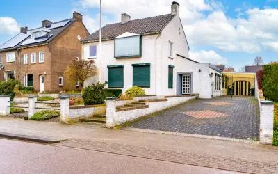 Appartement te koop: Carmelstraat 10, Beek