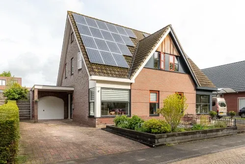 Twee-onder-één-kap te koop: Carneool 11, Burmaniapark Drachten