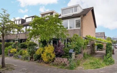 Hoekwoning te koop: Carneoolstraat 5, Hoge Mors Leiden