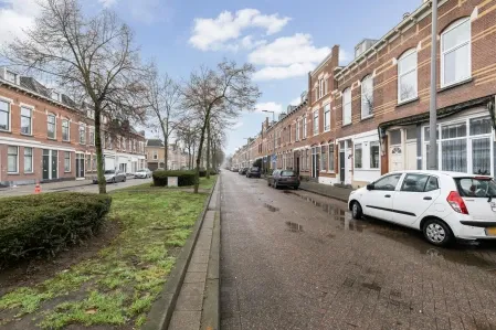 Tussenwoning te koop: Carnisselaan 25, Rotterdam