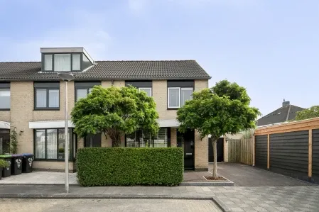 Hoekwoning te koop: Carrie van Bruggenstraat 19, Maaswijk-Noordoost Spijkenisse