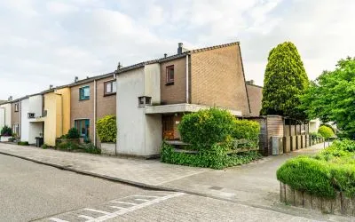Hoekwoning te koop: Carry van Bruggenweg 1, Schenkwijk Leiden