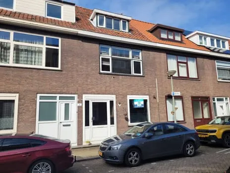 Tussenwoning te koop: Cartesiusstraat 22, Boylebuurt Schiedam