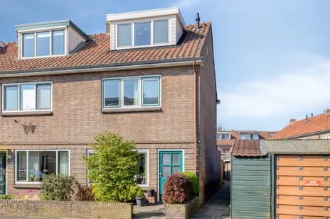 Hoekwoning te koop: Cartesiusstraat 49, Zwolseweg Deventer