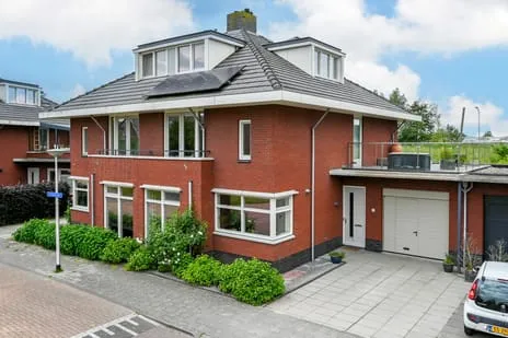 Terraced house for sale: Cartografielaan 21, Legmeer Uithoorn