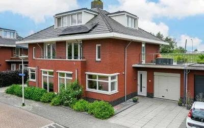 Tussenwoning te koop: Cartografielaan 21, Legmeer Uithoorn
