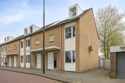 Hoekwoning te koop: Cassandraplein 92, Oude Gracht-West Eindhoven