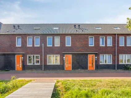 Tussenwoning te koop: Castorstraat 60, Schuytgraaf-Centrum Arnhem