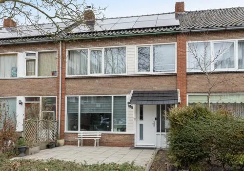 Tussenwoning te koop: Castorweg 185, Hengelo