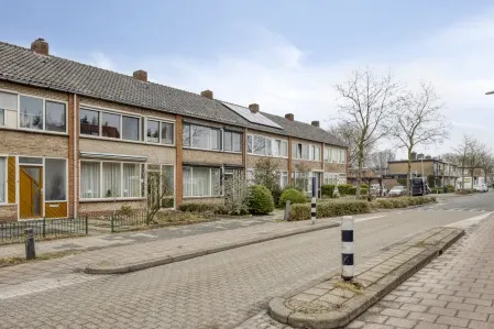 Tussenwoning te koop: Castorweg 201, Hengelo