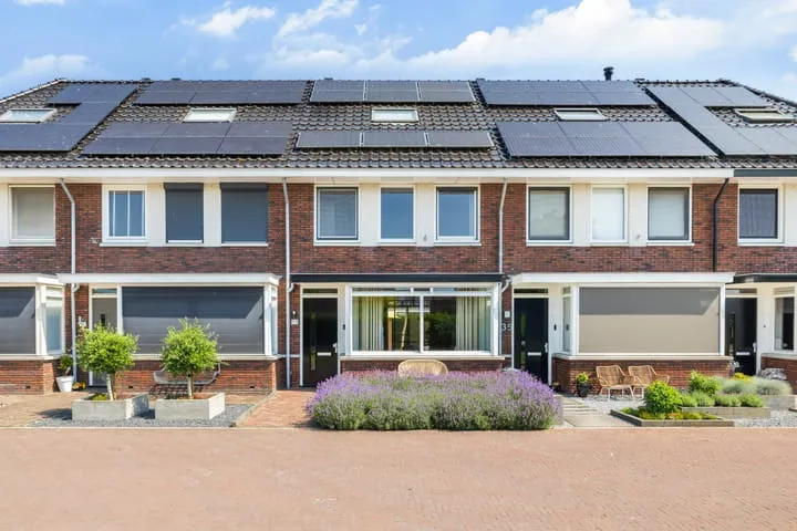 Tussenwoning te koop: Catharina Mossellaan 33, Renswoude Renswoude
