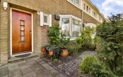 Tussenwoning te koop: Catharina van Clevepark 57, Randwijck Oost Amstelveen