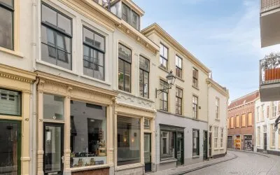 Tussenwoning te koop: Catharinastraat 36, City Breda