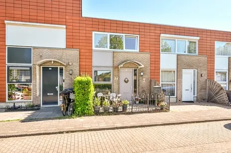 Tussenwoning te koop: Caviastraat 12, Faunabuurt Noord Almere