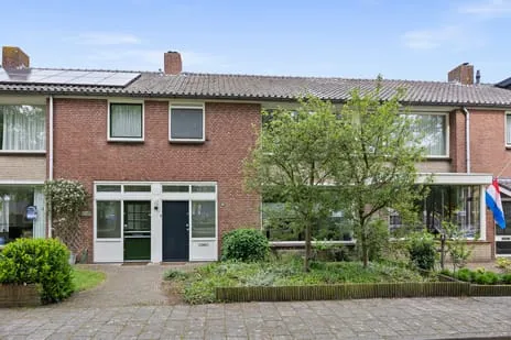 Tussenwoning te koop: Cederstraat 10, Theereheide Sint-Michielsgestel