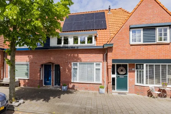 Tussenwoning te koop: Cederstraat 27, Tussenbeeksbuurt Ijmuiden