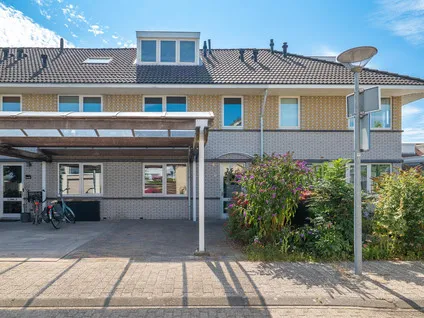Tussenwoning te koop: Cees Buddingh'hof 11, Kersenboogerd-Zuid - Buurt 33 08 Hoorn