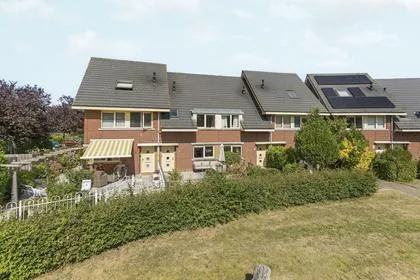 Tussenwoning te koop: Cees Buddinghstraat 5, Literatuurwijk Midden-west Almere