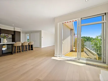 Appartement te koop: Cees Laseurlaan 107, Duinzigt 'S-Gravenhage
