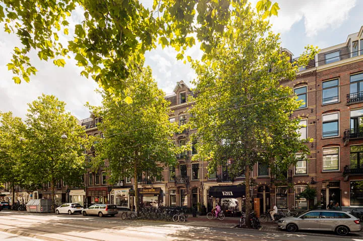 Apartment for sale: Ceintuurbaan 208-3, Cornelis Troostbuurt Amsterdam