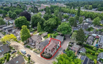 Twee-onder-één-kap te koop: Celebeslaan 1, Apeldoorn