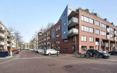 Appartement te huur: Celebesstraat 166, Ambonpleinbuurt Amsterdam
