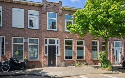 Tussenwoning te koop: Celebesstraat 17, Soendabuurt Haarlem
