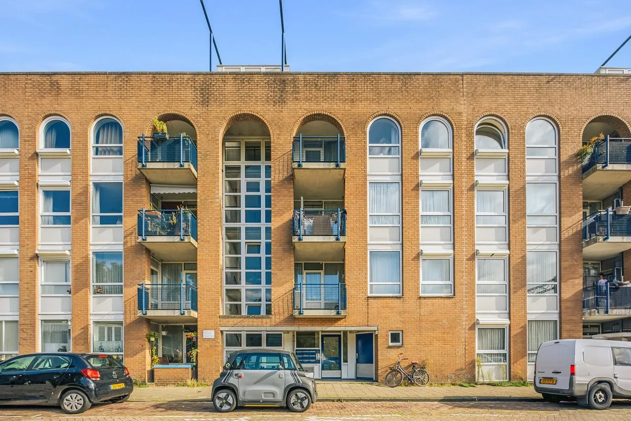 Studio te koop: Celebesstraat 25D, Amsterdam