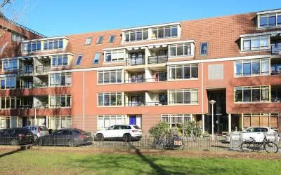 Appartement te huur: Ceramplein 25, Makassarpleinbuurt Amsterdam