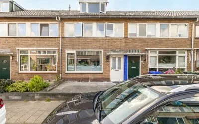 Tussenwoning te koop: Ceramstraat 38, Indische buurt-Zuid Den Helder