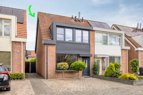 Twee-onder-één-kap te koop: Chaletberg 35, De Krogten Roosendaal