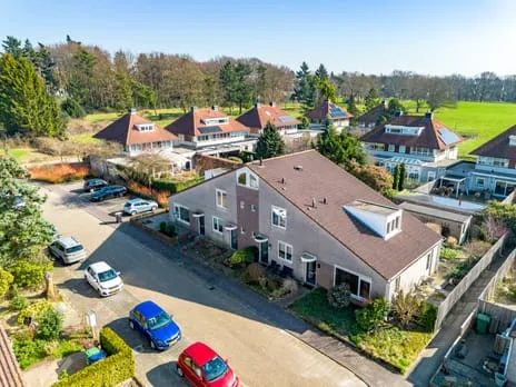 Tussenwoning te koop: Chalonhof 53, 't Hart Soest