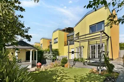 Hoekwoning te koop: Chamoisstraat 32, Regenboogbuurt West Almere