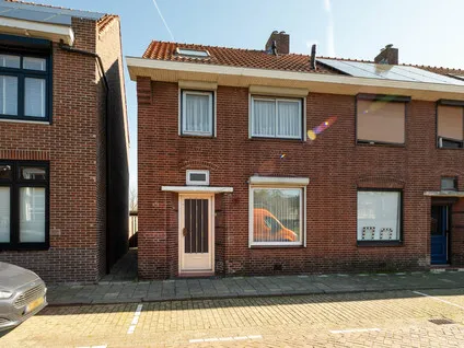 Hoekwoning te koop: Charitasstraat 17, Parklaan-Hoogstraat Roosendaal