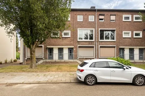 Appartement te koop: Charles Vosstraat 23, Stadbroek Sittard