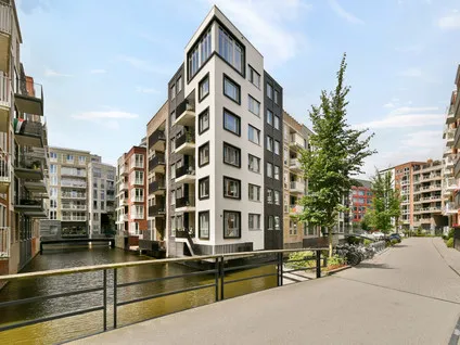 Appartement te koop: Charley Tooropgracht 167, Holland Park Diemen