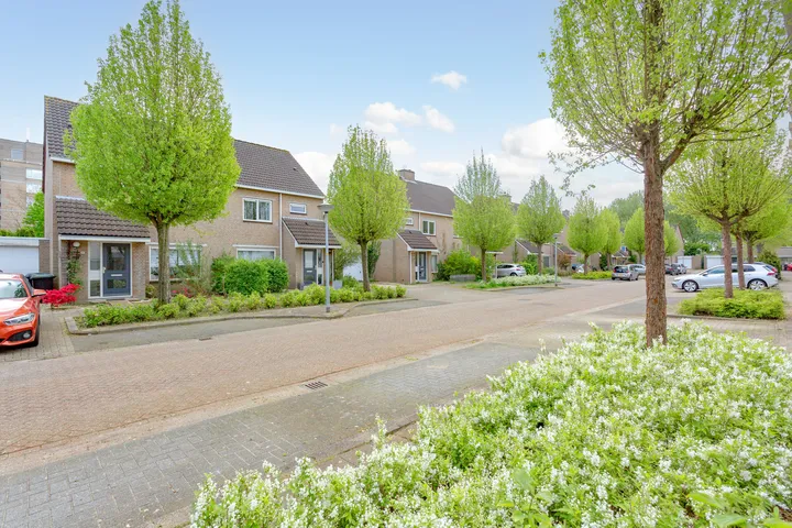 Tussenwoning te huur: Charlie Parkerstraat 16, Muziekwijk N.-Zuidoost Almere