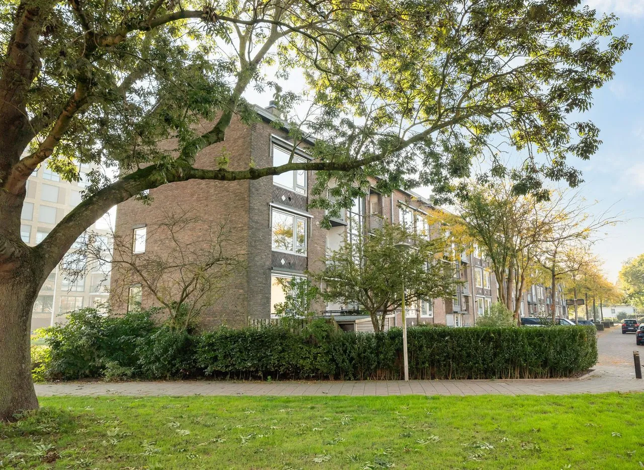Appartement te koop: Charlotte de Bourbonstraat 70, Alphen Aan Den Rijn
