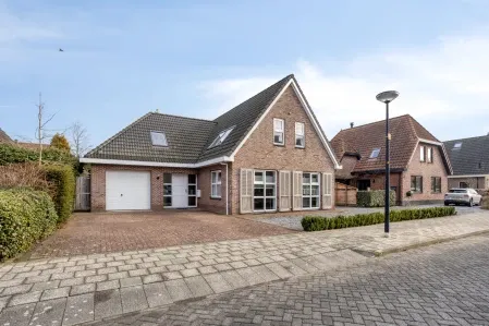 Vrijstaande woning te koop: Charlotte Ruysplantsoen 13, Huygenhoek Midden Heerhugowaard