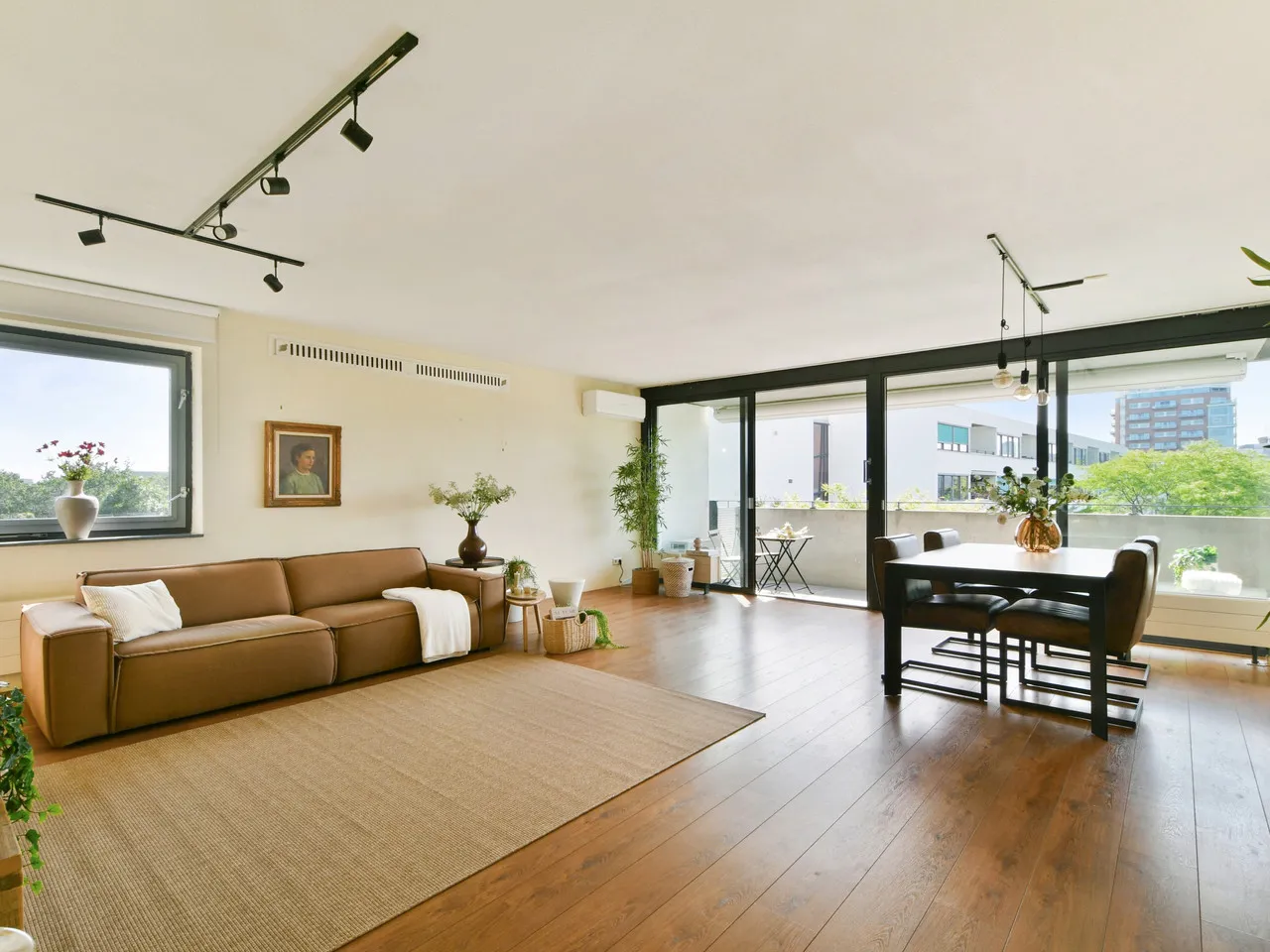 Appartement te koop: Chet Bakerstraat 163, Amsterdam