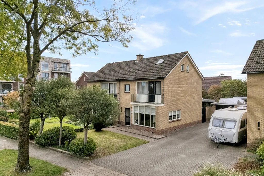 Twee-onder-één-kap te koop: Chevalleraustraat 3, Ommen