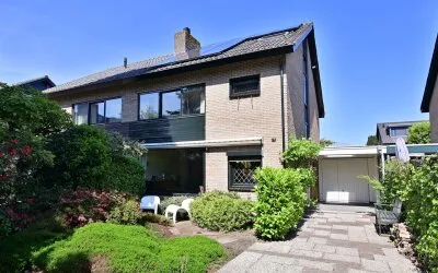 Tussenwoning te koop: Chopinlaan 7, Componistenkwartier Naarden