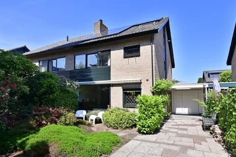 Tussenwoning te koop: Chopinlaan 7, Componistenkwartier Naarden