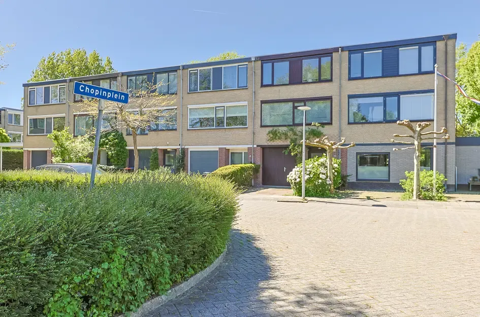 Tussenwoning te koop: Chopinplein 19, Nieuwkoop