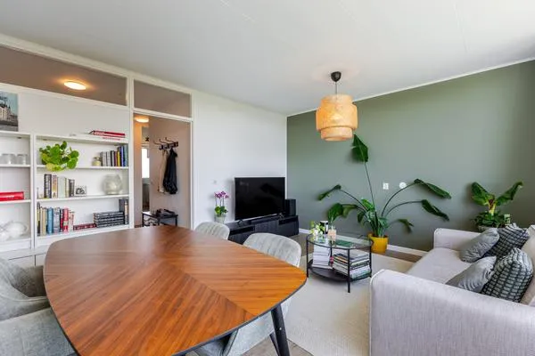 Appartement te koop: Chopinplein 232, Van Beethovenbuurt Schiedam