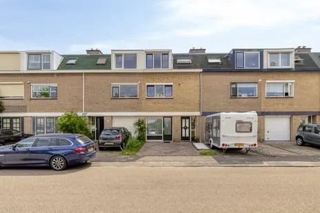Terraced house for sale: Chopinstraat 67, Componistenbuurt Lisse