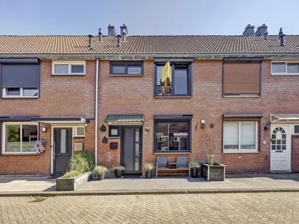 Tussenwoning te koop: Chopinstraat 7, Vogelenzang-Zuid Spijkenisse